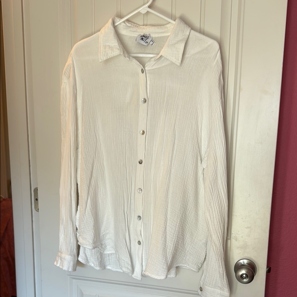 Size 14 White Button-Up Shirt